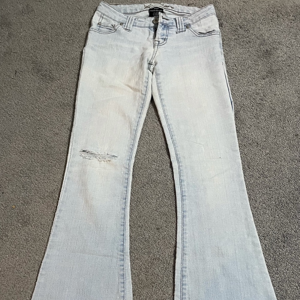 00 distressed jeans